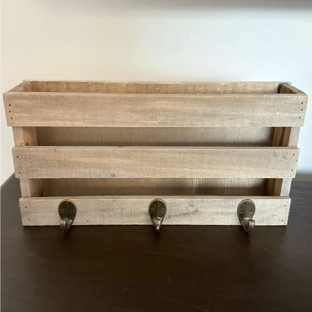 Rustic Wooden Wall Organizer Mail Slot & Key Hooks Light Natural Wood.